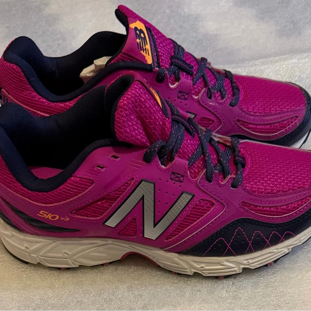 New Balance Women's Magenta Athletic TechRide Running Shoes NWOT